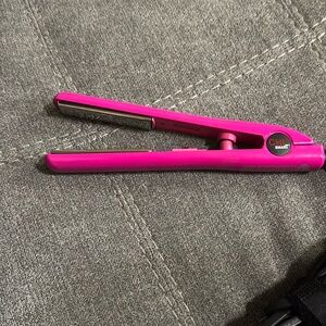 Rare CHI Smart Titanium Ceramic Travel Iron 3/4” High Gloss Pink w/travel case